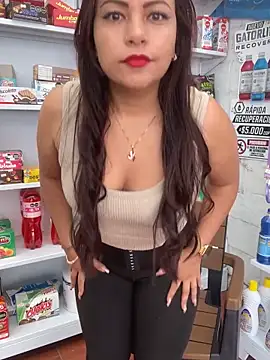 MIA ROSSEEE online show from April 22, 1:41 pm