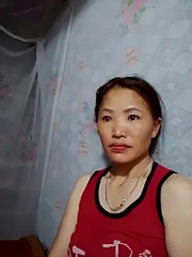  Lyly pussy  online show from May 3, 12:25 am