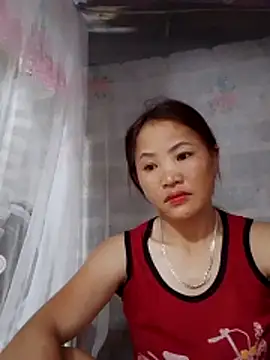  Lyly pussy  online show from May 14, 10:26 pm