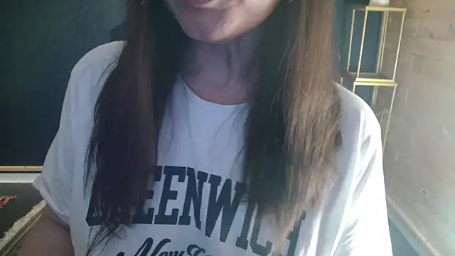 NicoleLove  online show from May 6, 8:29 am
