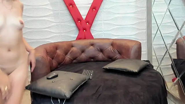 AntonelaSandoval online show from May 14, 7:30 pm