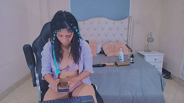 elizabeth santos1 online show from May 16, 12:35 am
