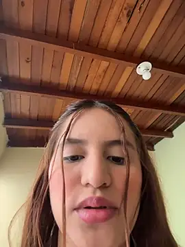 ViankaRose online show from April 19, 12:38 pm