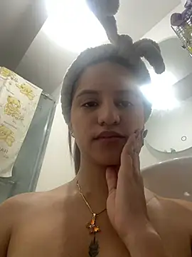 ViankaRose online show from May 4, 11:25 am