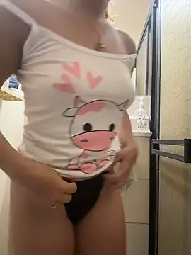 ViankaRose online show from May 3, 11:02 am
