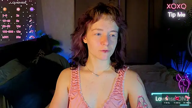 Ricki Bloom online show from July 1, 1:27 am