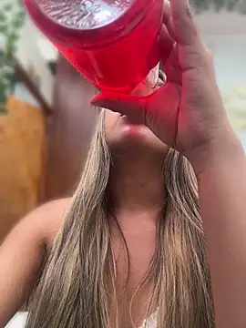 Kimmiebellarie online show from May 12, 4:13 pm