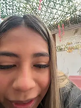 Kimmiebellarie online show from June 19, 12:41 pm