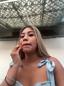 Kimmiebellarie online show from May 15, 12:41 pm