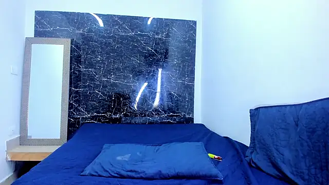 Maddie 01 online show from May 9, 4:53 pm