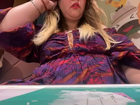 kavyasingh36 online show from April 12, 8:22 pm