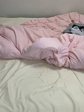 jiaojiaobaobei online show from April 21, 8:27 pm