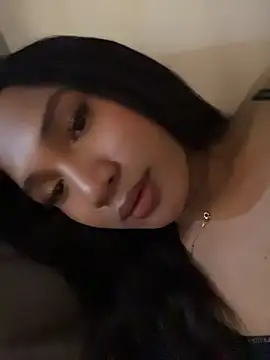 slutty aki online show from June 16, 3:18 am