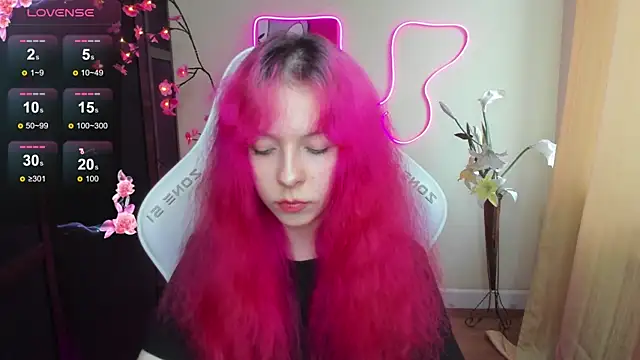 InfernoKitten online show from May 7, 1:10 am