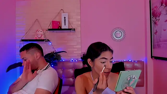 Aronandmoli69 online show from May 14, 1:06 pm