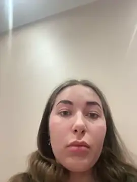 Doris2222 online show from April 14, 7:47 pm