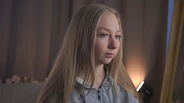 AlleneRhyner online show from April 20, 6:05 am