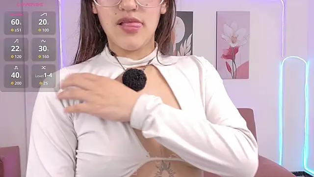 helen diazz online show from May 9, 4:58 am