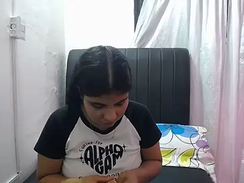 daira2006 online show from April 19, 3:28 am