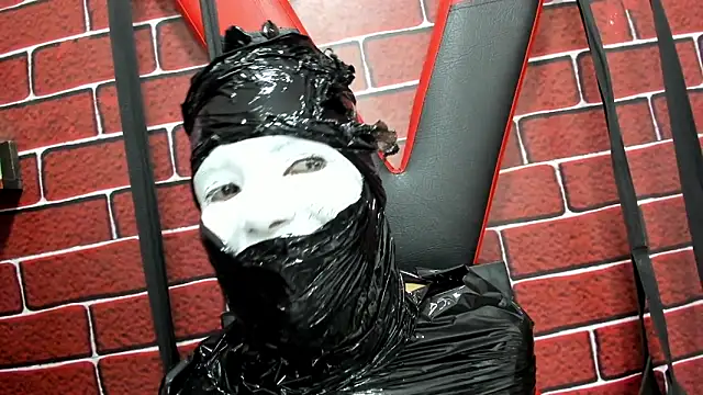 BDSM FETISHESS online show from April 29, 5:30 pm