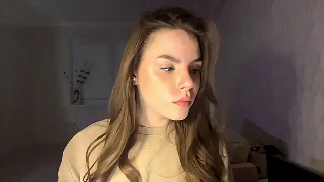 LeishaRocher online show from April 18, 7:58 pm