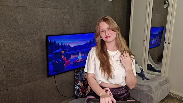 Gloria Smithh online show from May 4, 6:01 pm
