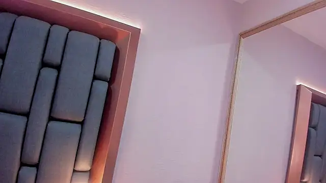 Sidney Blaice online show from April 24, 4:15 am