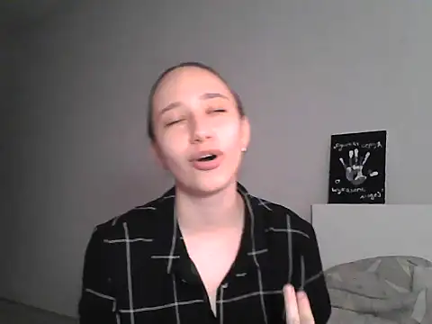 DarkMirel online show from May 7, 4:32 pm