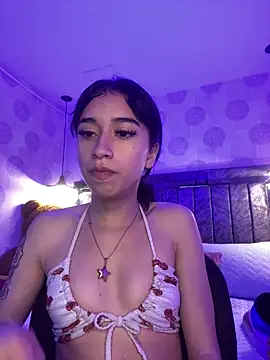 Alahia pink  online show from April 19, 3:39 am