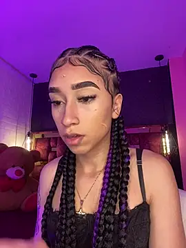 Alahia pink  online show from April 21, 2:51 am