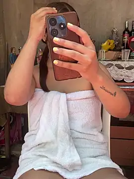 nikki hots sex online show from June 8, 5:14 pm