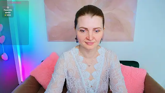 Liza  Evans online show from June 15, 2:01 am