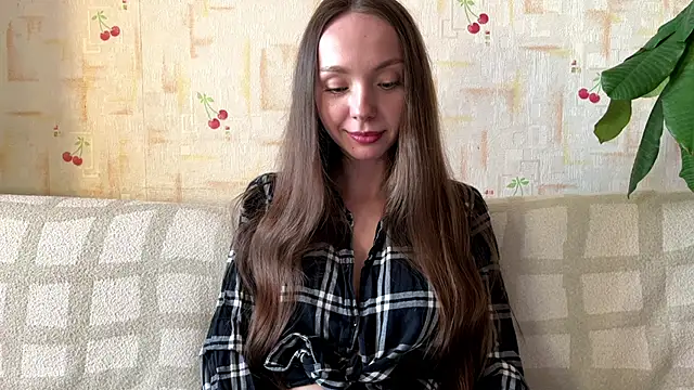 AdriannaBill online show from May 2, 5:05 pm