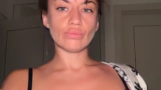 missRorian online show from June 28, 4:35 pm