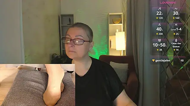 Alexandra Kind online show from May 24, 8:41 pm