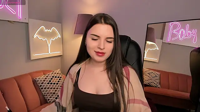 AliceLiador  online show from April 19, 6:10 pm