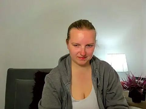 RoseTeacherX online show from April 27, 5:21 pm