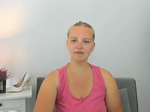 RoseTeacherX online show from August 6, 5:09 pm