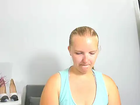 RoseTeacherX online show from August 4, 5:19 pm