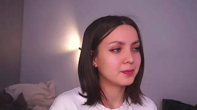 ElviraGounder online show from April 23, 5:26 am