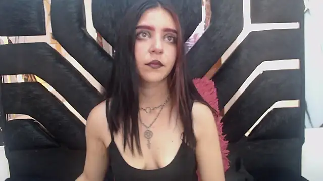 amberblackcs01 online show from May 17, 5:23 pm