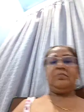 Shalini3456 online show from May 24, 3:22 pm
