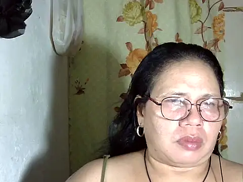 HottyCurlyPeanut online show from May 10, 5:09 am