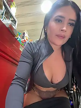 Sara fun online show from May 12, 10:05 pm