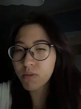 pinkouou online show from April 21, 4:47 pm