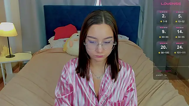 AndreaJohnsons online show from June 7, 8:43 am