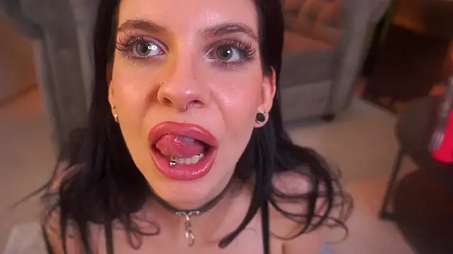 LylithMoon online show from April 21, 1:42 am