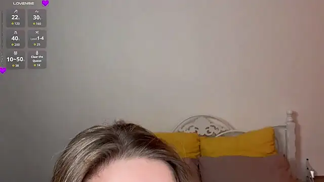 Catrinee online show from May 6, 4:22 pm