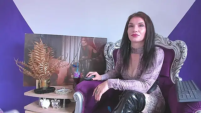 MistressKasandra online show from May 20, 11:29 am