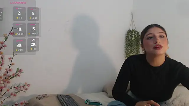 scarlet 111 online show from May 13, 3:34 am